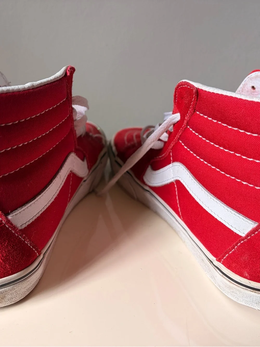 Unisex Vans Red High-Top Sneakers (women’s 10/men’s 8.5)